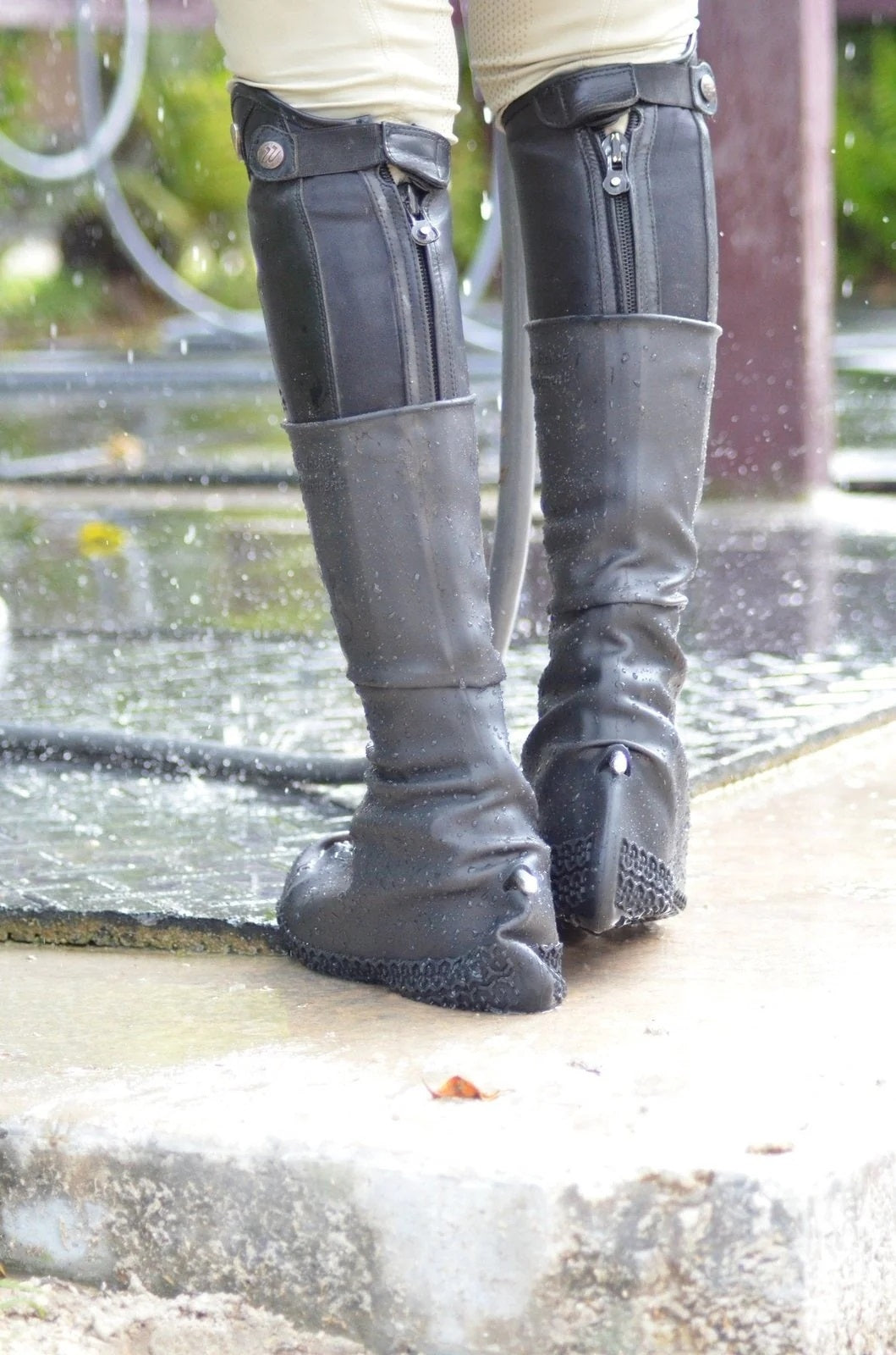 Waterproof zip fashion up boots